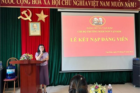 LỄ KẾT NẠP ĐẢNG VIÊN MỚI